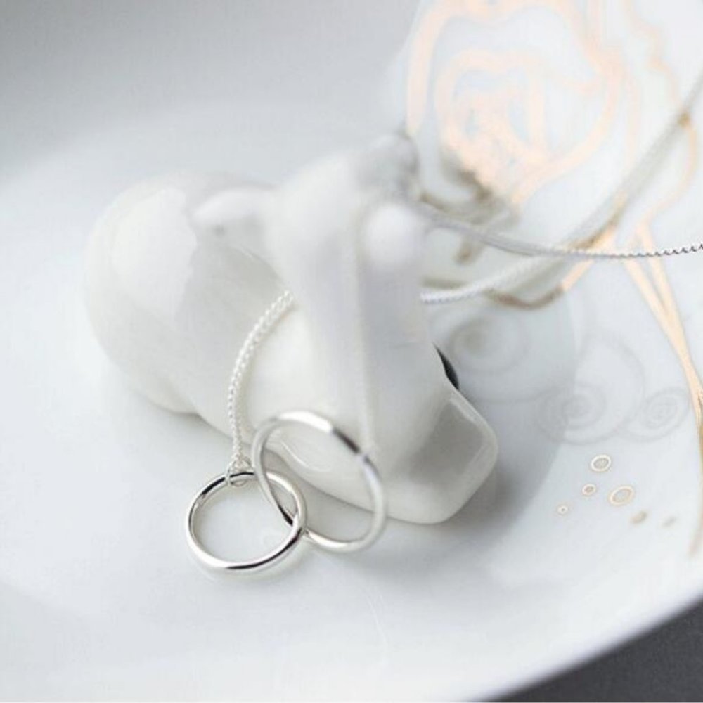 NEW 925 Sterling Silver Double Circle Necklace - Picture 4 of 8